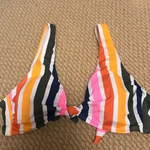 NEVER WORN Knotted Bikini Top, Size M
